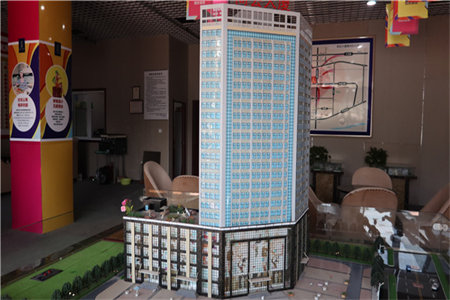 当代帝中海大套三，双卫，带大院，带车位、附房